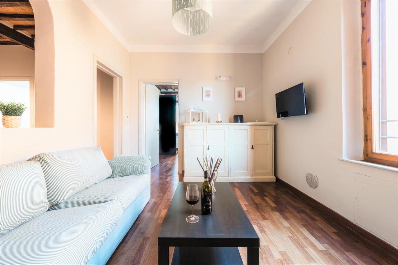 Hostly - La Pera Suite Apartment - 2 Bedrooms, Full Center Pisa Exterior photo